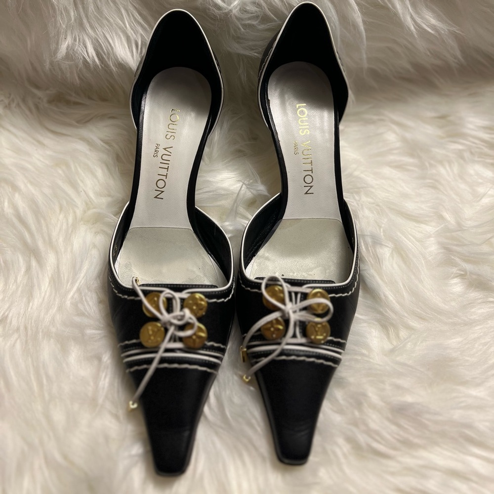 LOUIS VUITTON Vintage pumps